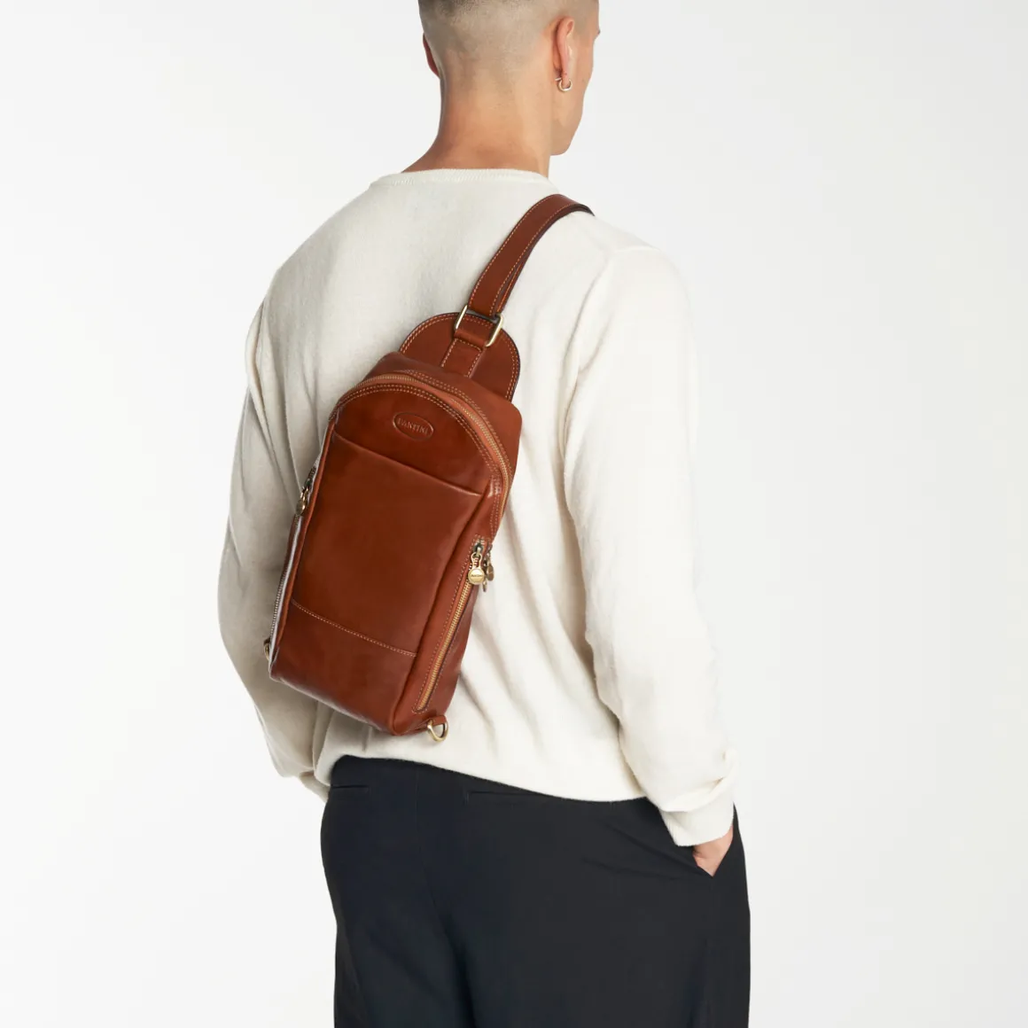 Monospalla in pelle Magellano